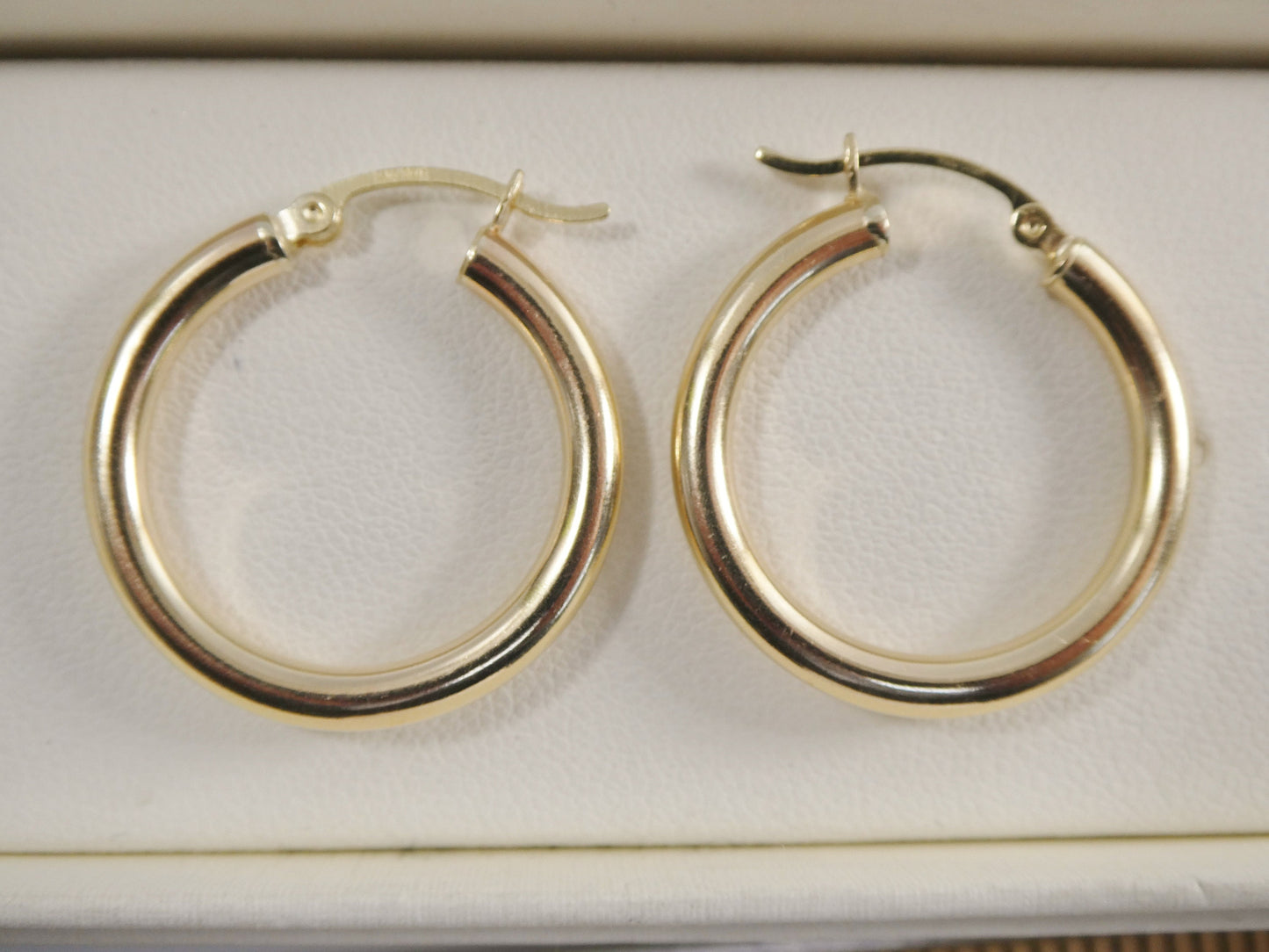 real 10k solid yellow gold plain high polish 25mm hoop huggie earrings