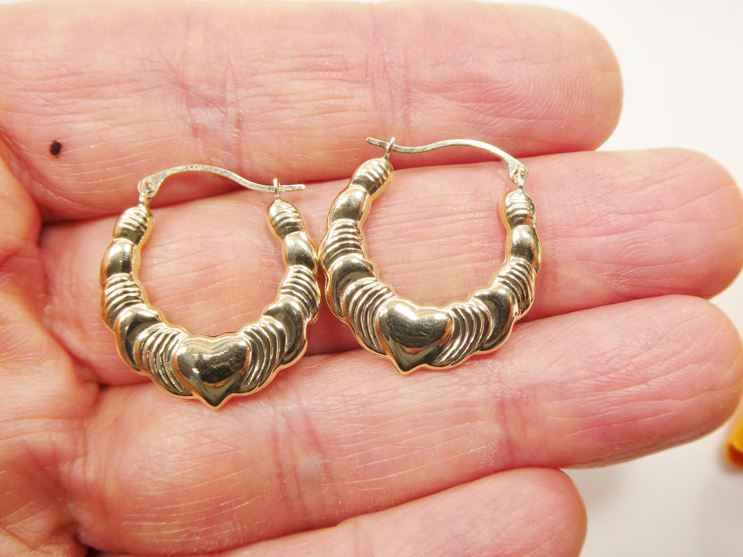 14k real solid yellow gold small heart hoop design earrings