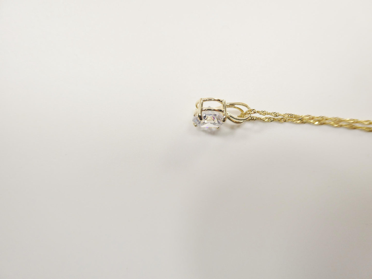 10k real solid yellow gold 16 inch chain and round stone solitaire pendent set