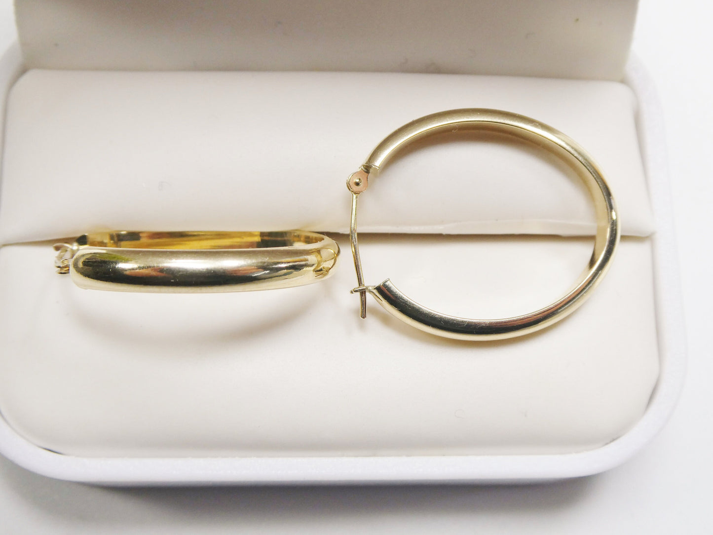 14K real solid yellow gold oval hoop earring snap closure super polish earring