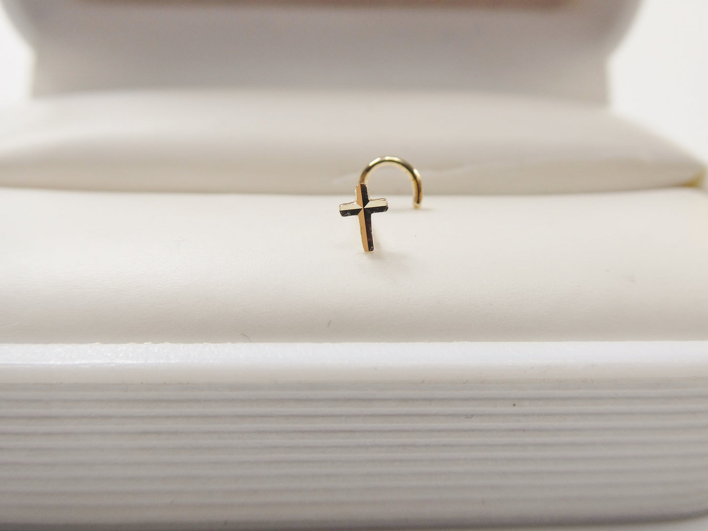 14k real solid yellow gold diamond cut twist cross nose ring