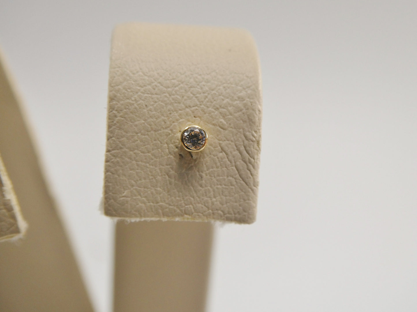 14k real solid yellow gold L SHAPE stud nose ring