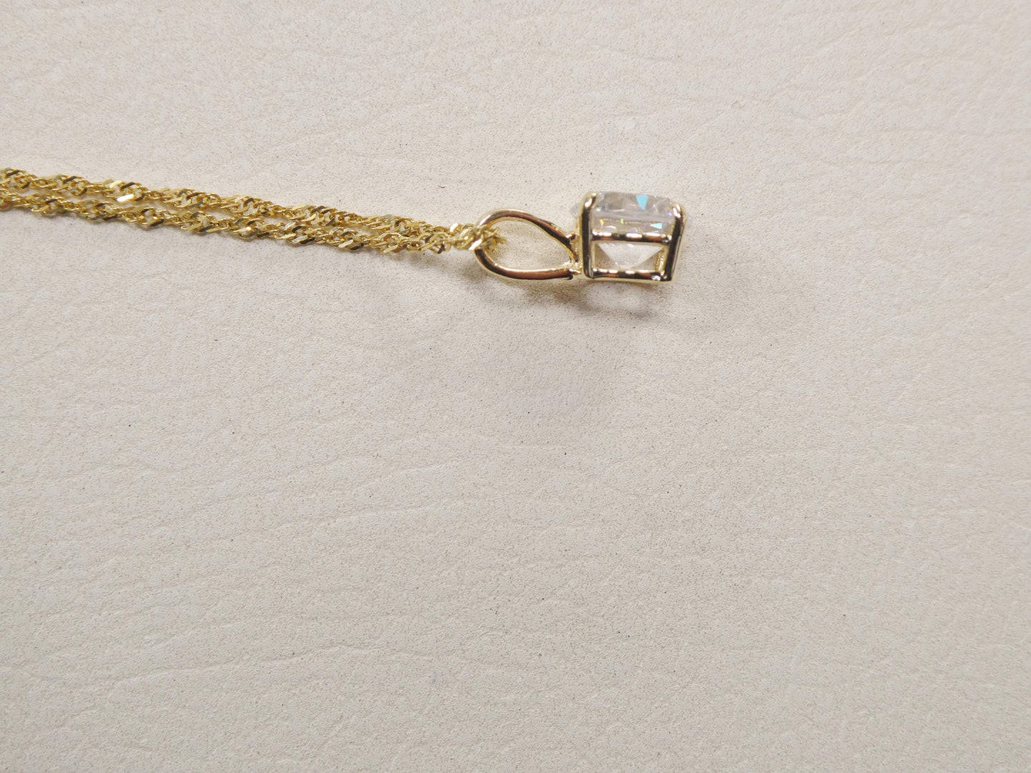 10k real solid yellow gold 16 inch chain and round stone solitaire pendent set