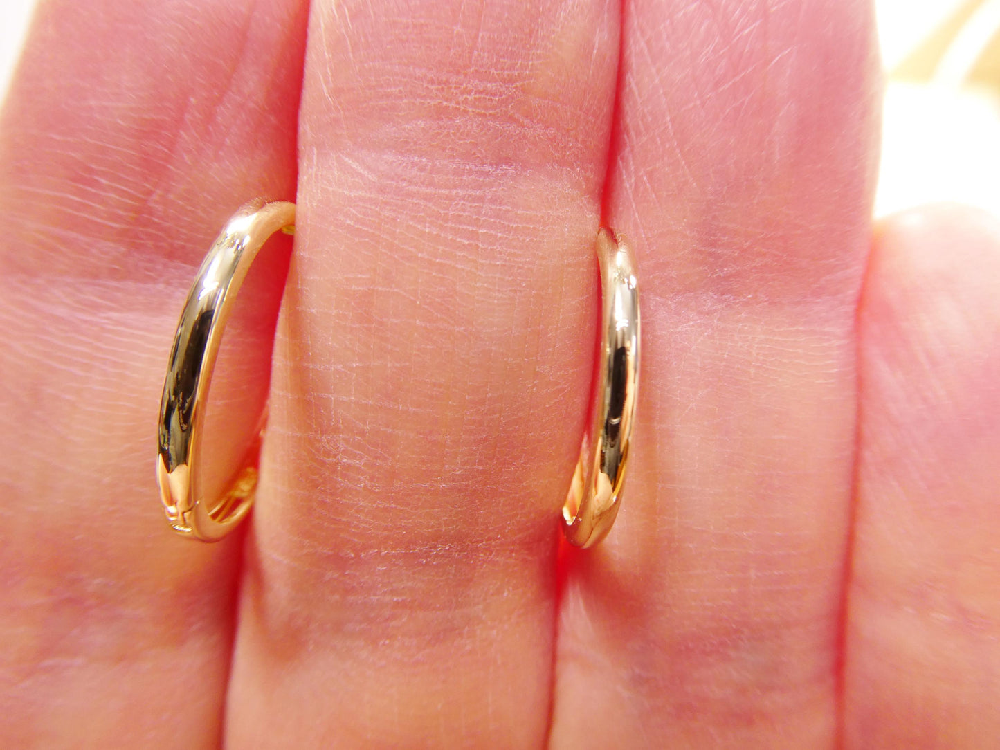 real 10k solid yellow gold plain polish 18mm hoop huggie earrings