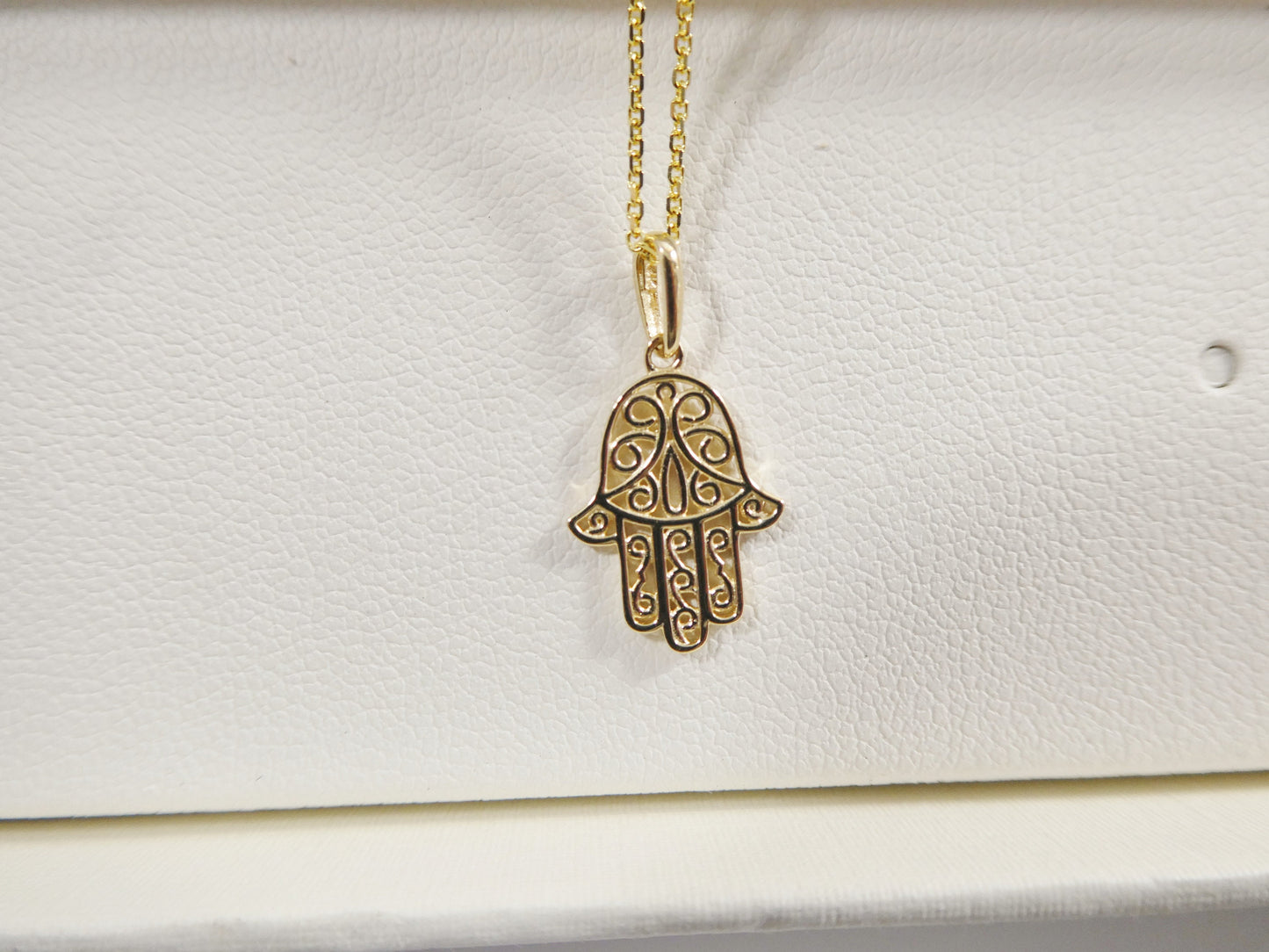 14k real solid yellow gold hand hamsa pendent and cable necklace