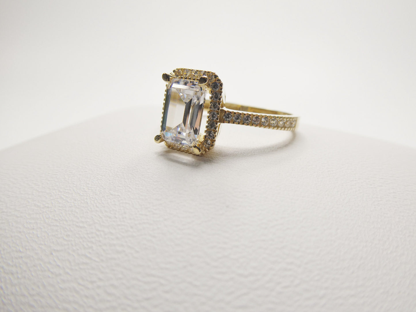 14k real solid yellow gold engagement emerald cut cubic zirconia ring
