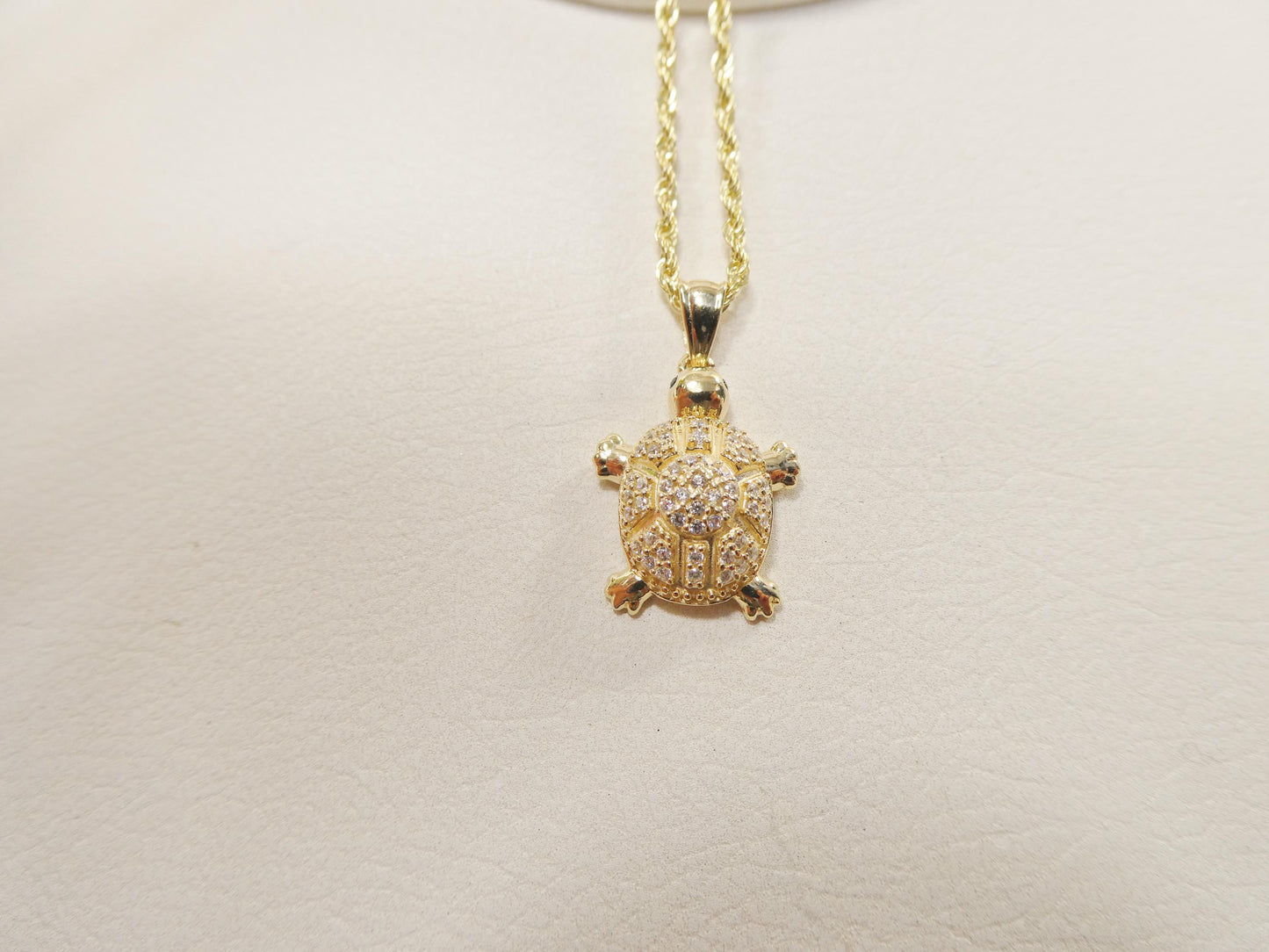 14k real solid yellow gold turtle pendent and rope necklace