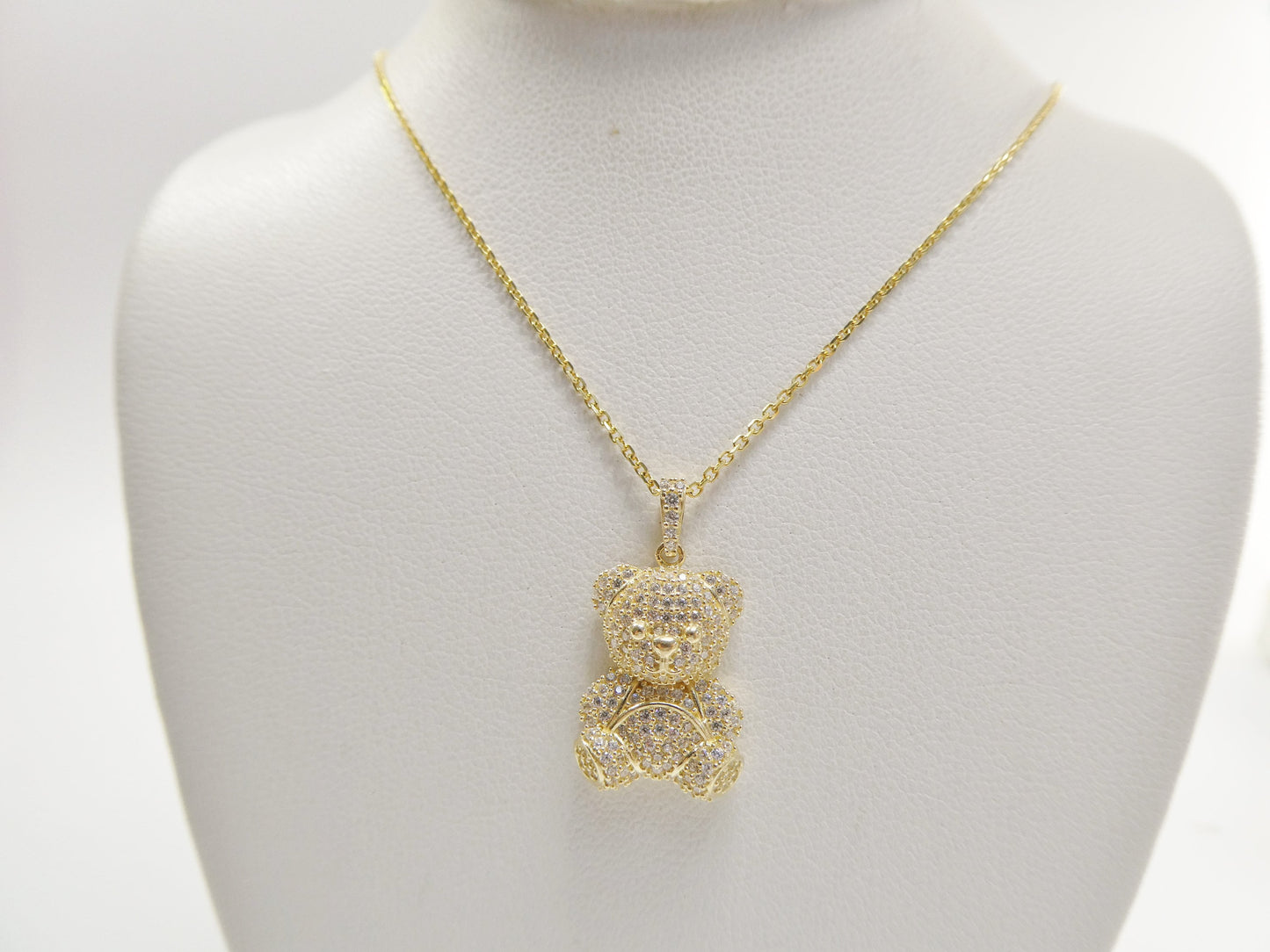 10k real solid yellow gold teddy bear pendent and 18 inch cable necklace