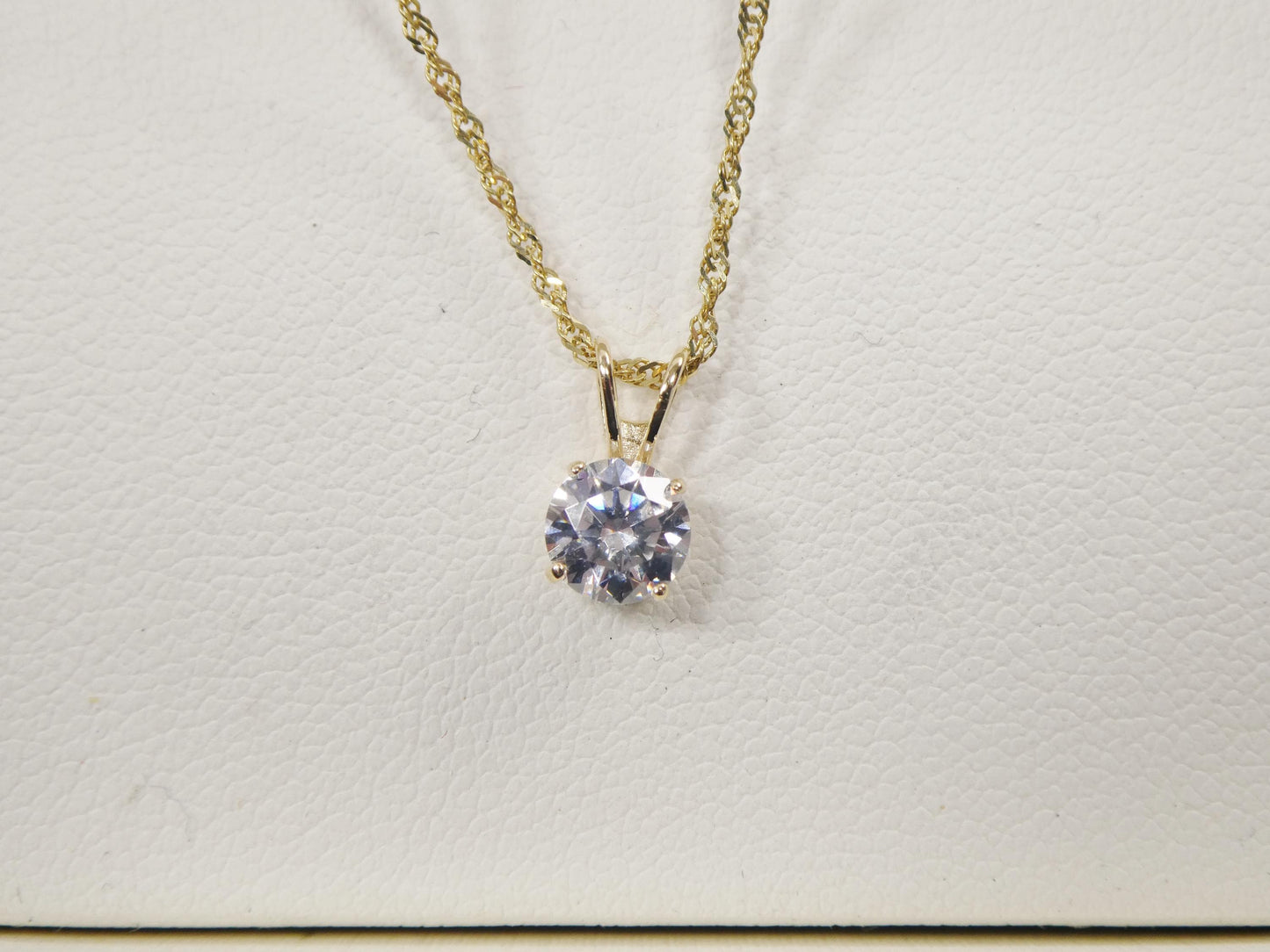 10k real solid yellow gold 16 inch chain and round stone solitaire pendent set