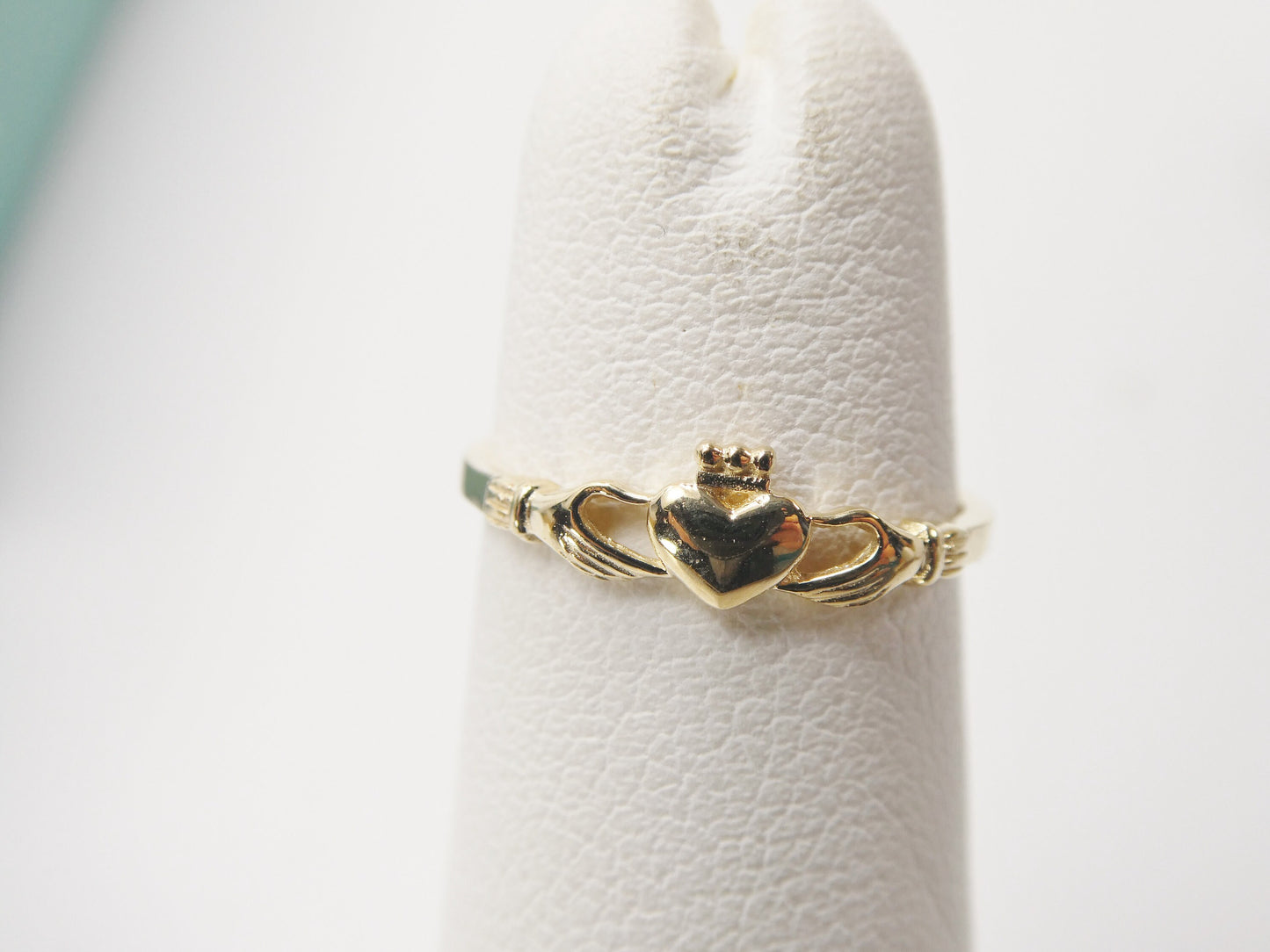 10k solid yellow gold women girl claddagh ring