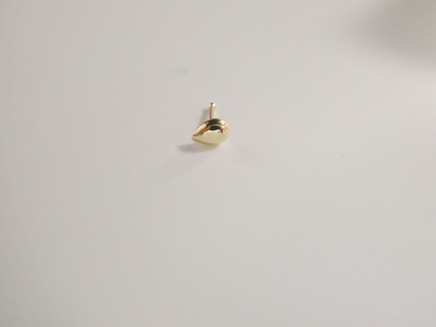 14k real solid yellow gold teardrop stud nose ring