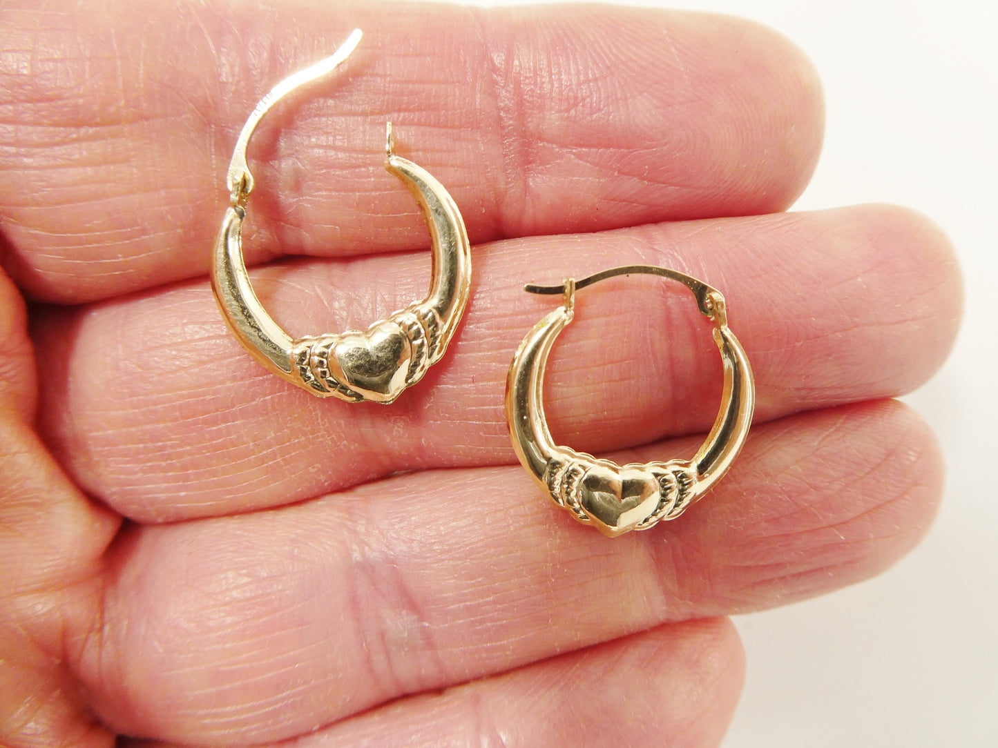 14k real solid yellow gold small heart hoop design earrings