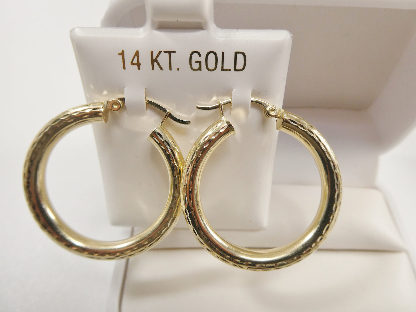 14K real solid yellow gold 30mm round hoop earring snap closure full diamond cut finish