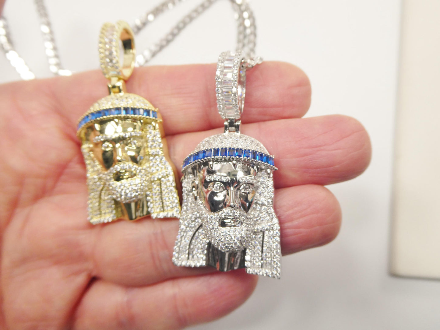 real 925 sterling silver 22 inch flat chain and large Jesus head pendent charm