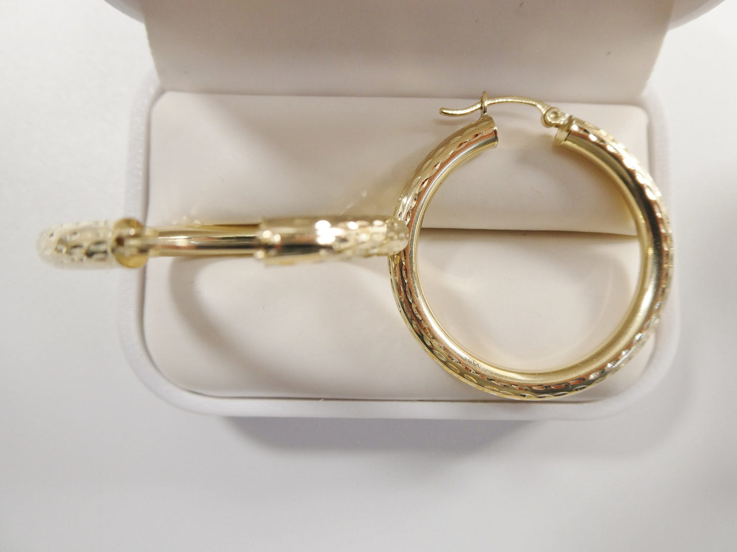 14K real solid yellow gold 35mm round hoop earring snap closure full diamond cut finish