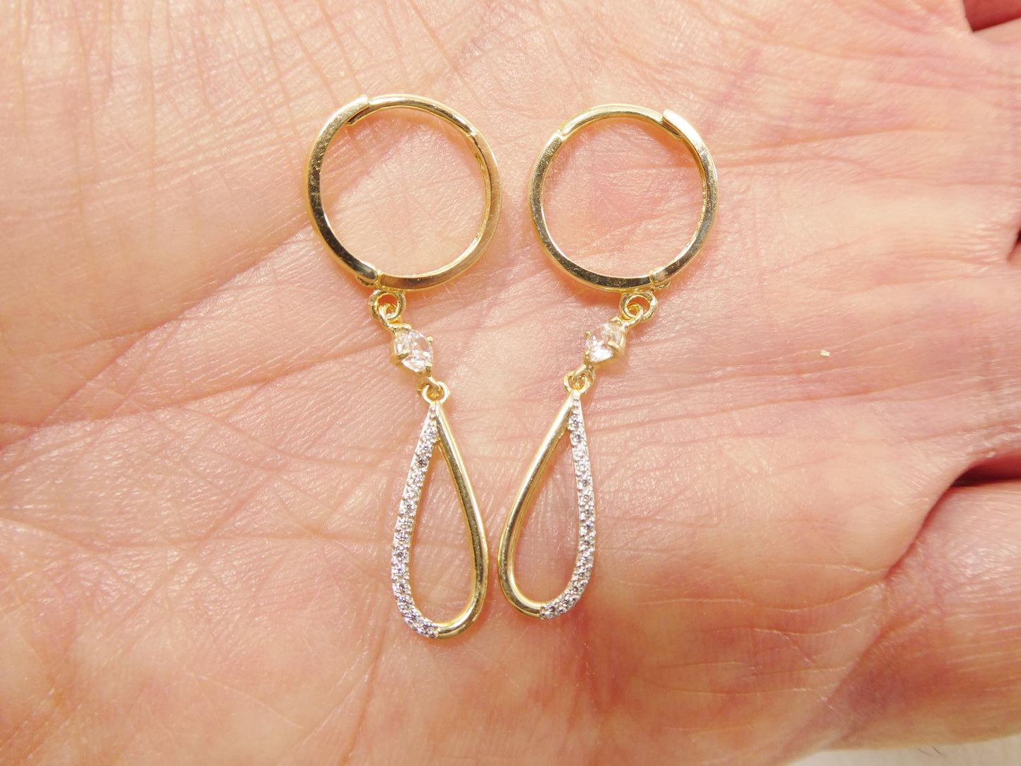 real 10k solid yellow gold teardrop hoop huggie earrings