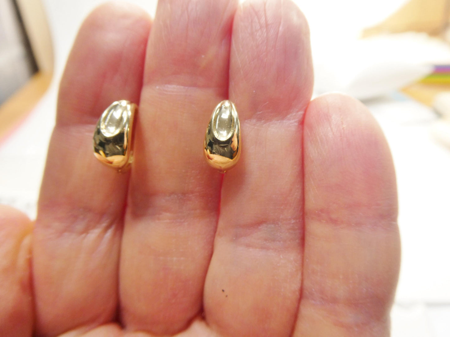 real 10k solid yellow gold designer polish hoop huggie earrings