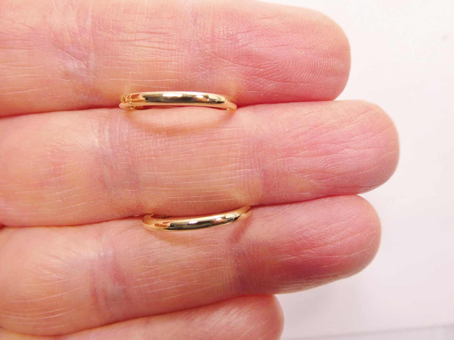 real 10k solid yellow gold plain polish 18mm hoop huggie earrings
