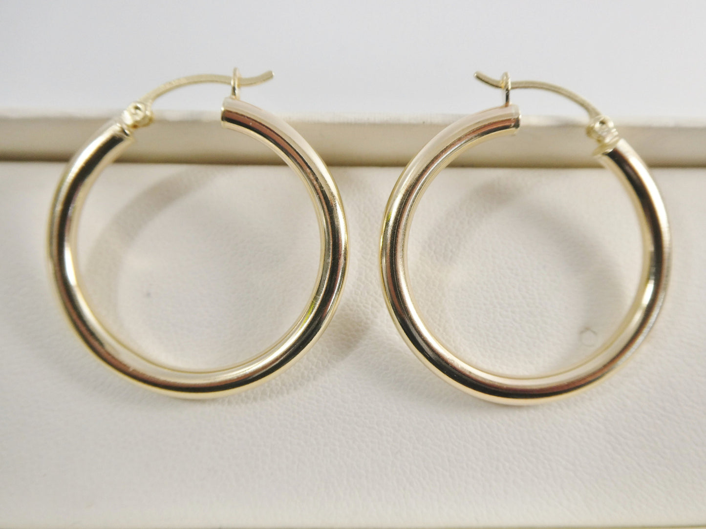real 10k solid yellow gold plain high polish 30mm hoop huggie earrings