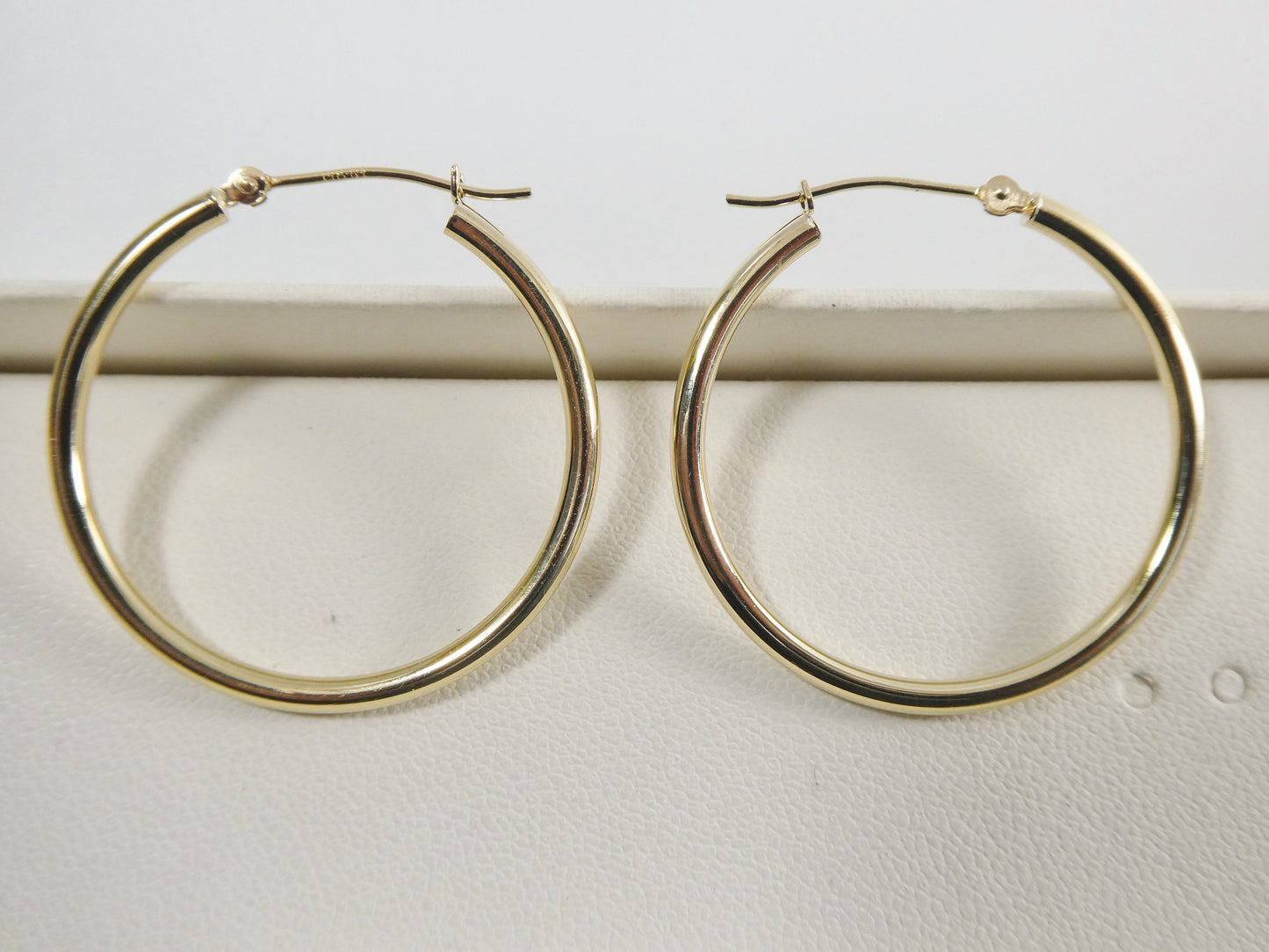 14K real solid yellow gold 2mm / 30mm round hoop earring snap closure high polish finish