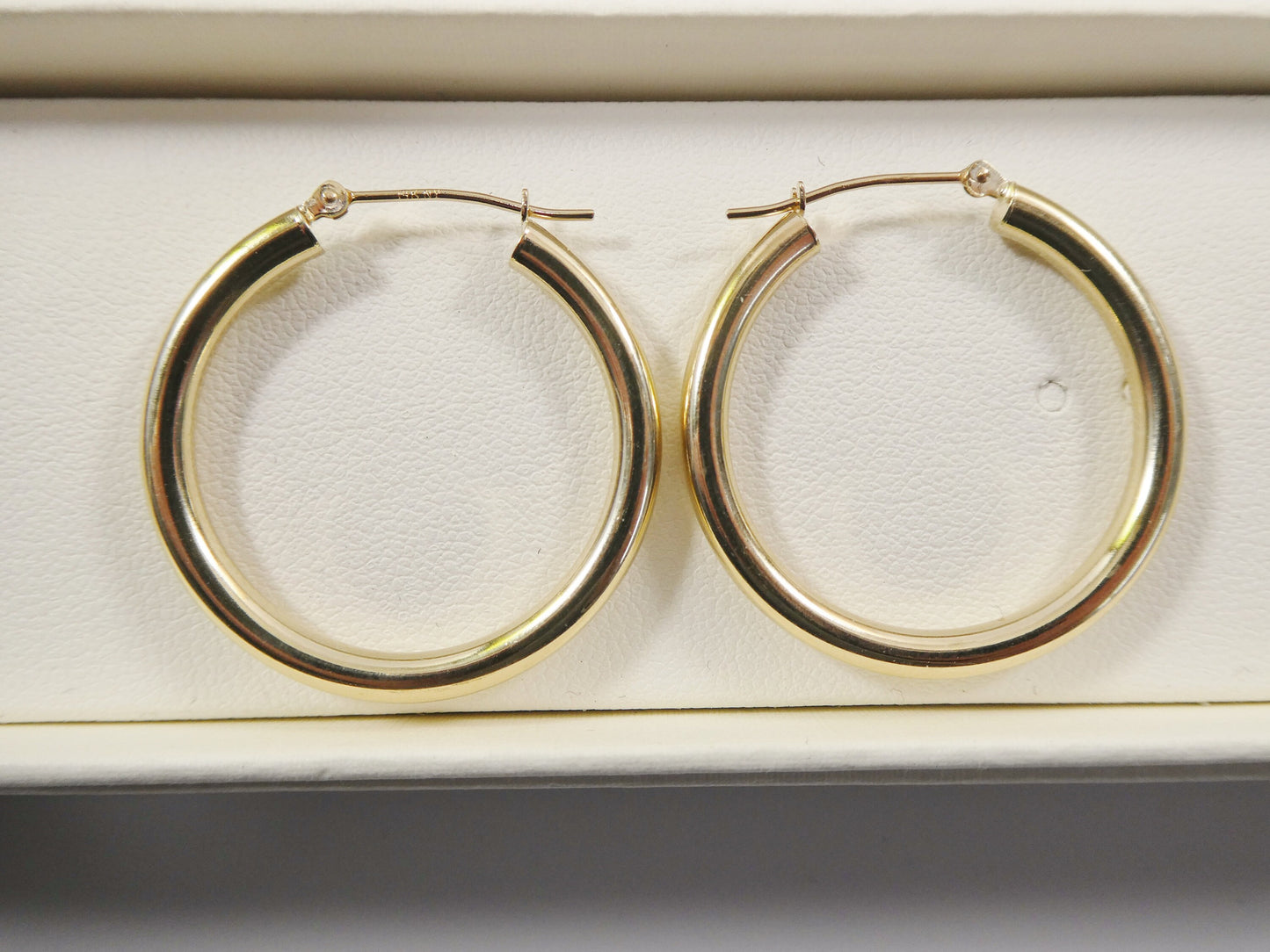 14K real solid yellow gold 3mm round hoop earring snap closure high polish finish