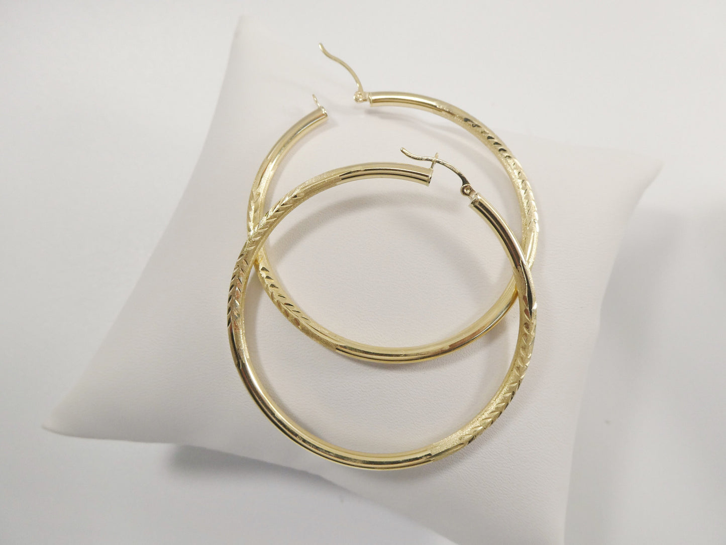 14K real solid yellow gold 55mm round hoop earring snap closure diamond cut finish