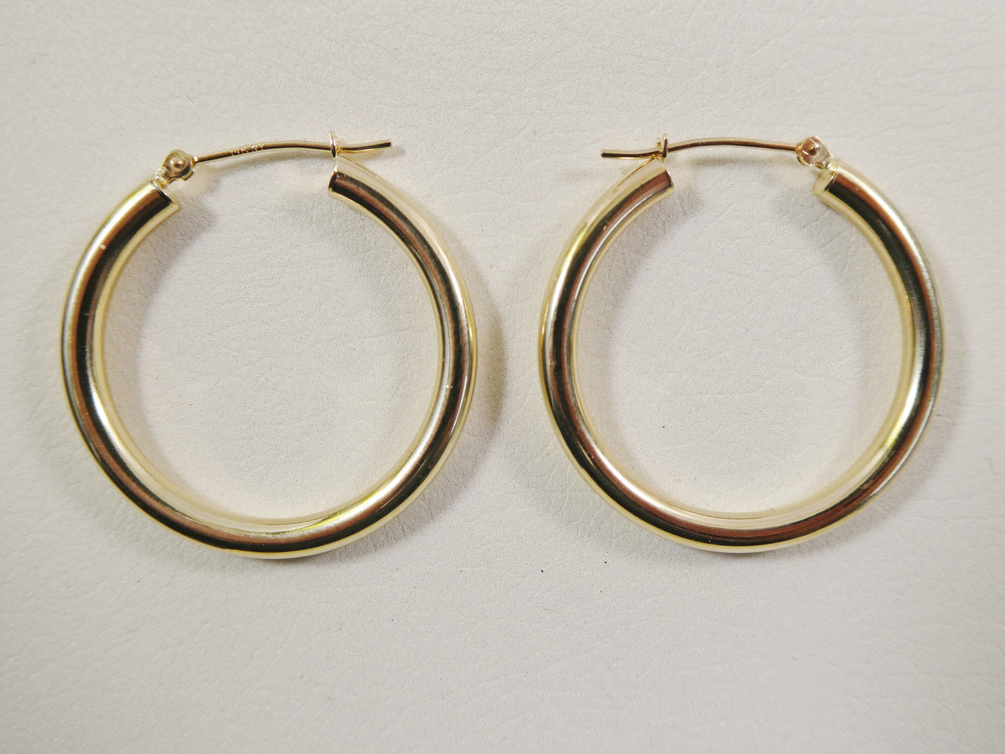 14K real solid yellow gold 3mm round hoop earring snap closure high polish finish