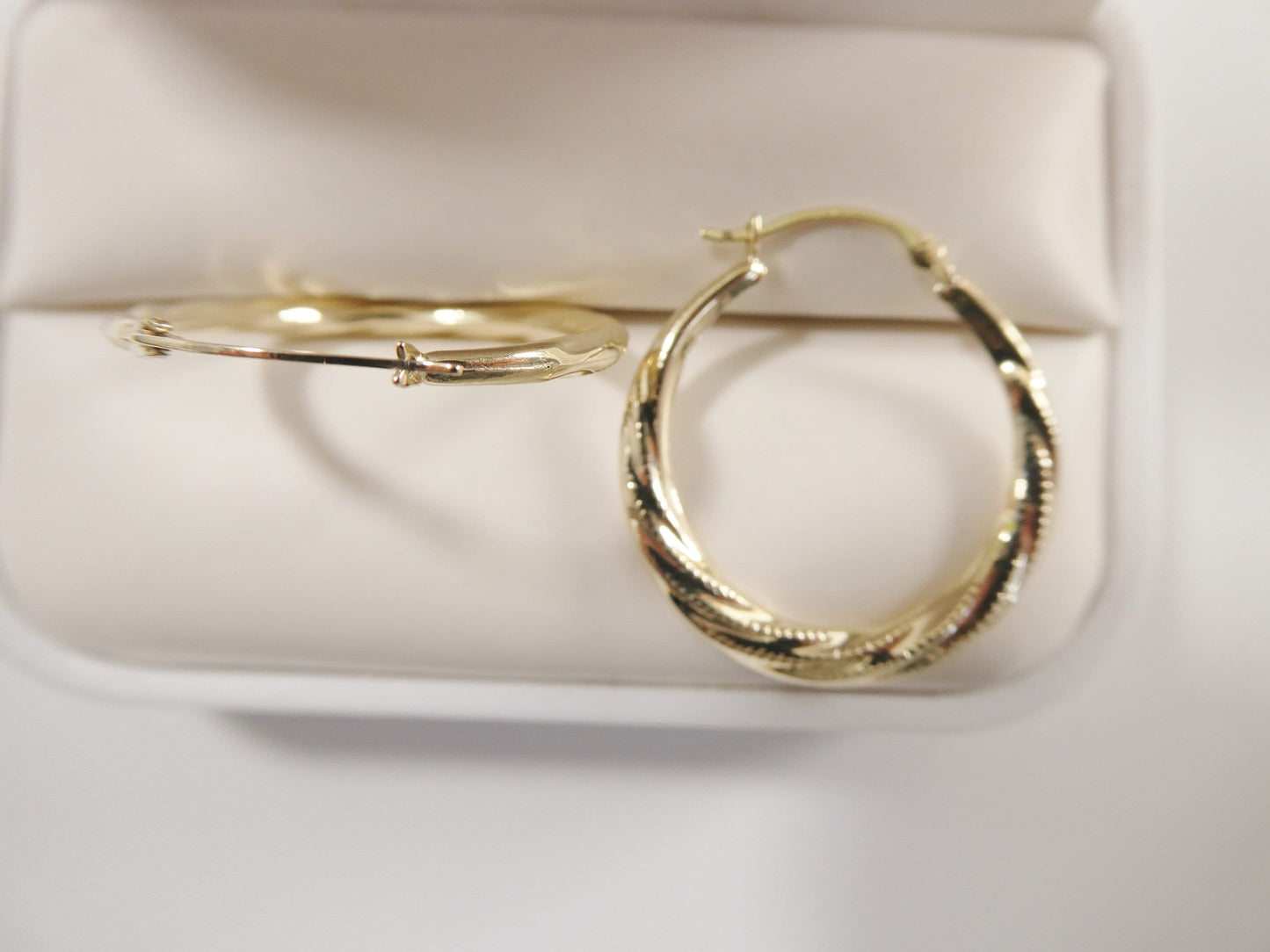 10k real solid yellow gold classic design hoop earrings