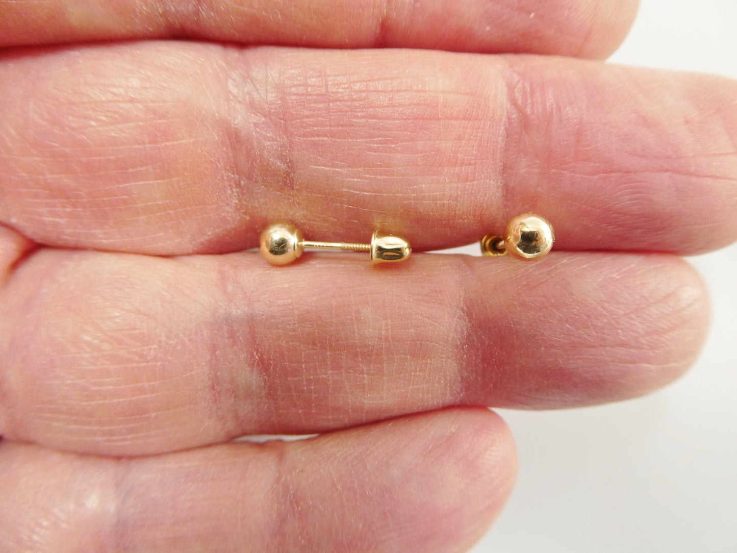 14k solid yellow gold 4mm screw post ball earring