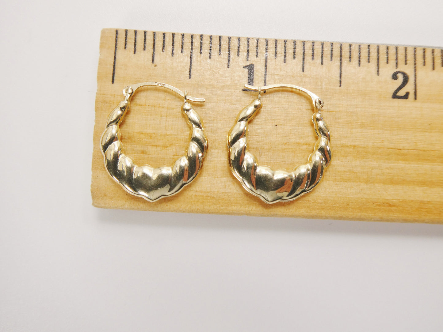 14k real solid yellow gold small heart hoop design earrings