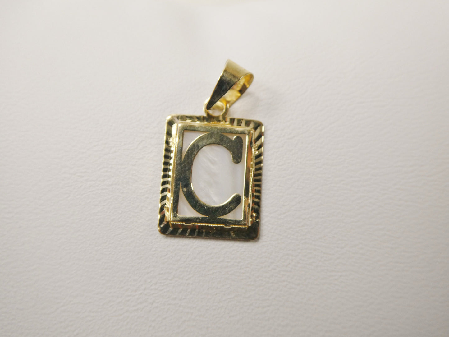 10k real solid yellow gold mother of pearl initial alphabet pendent charm