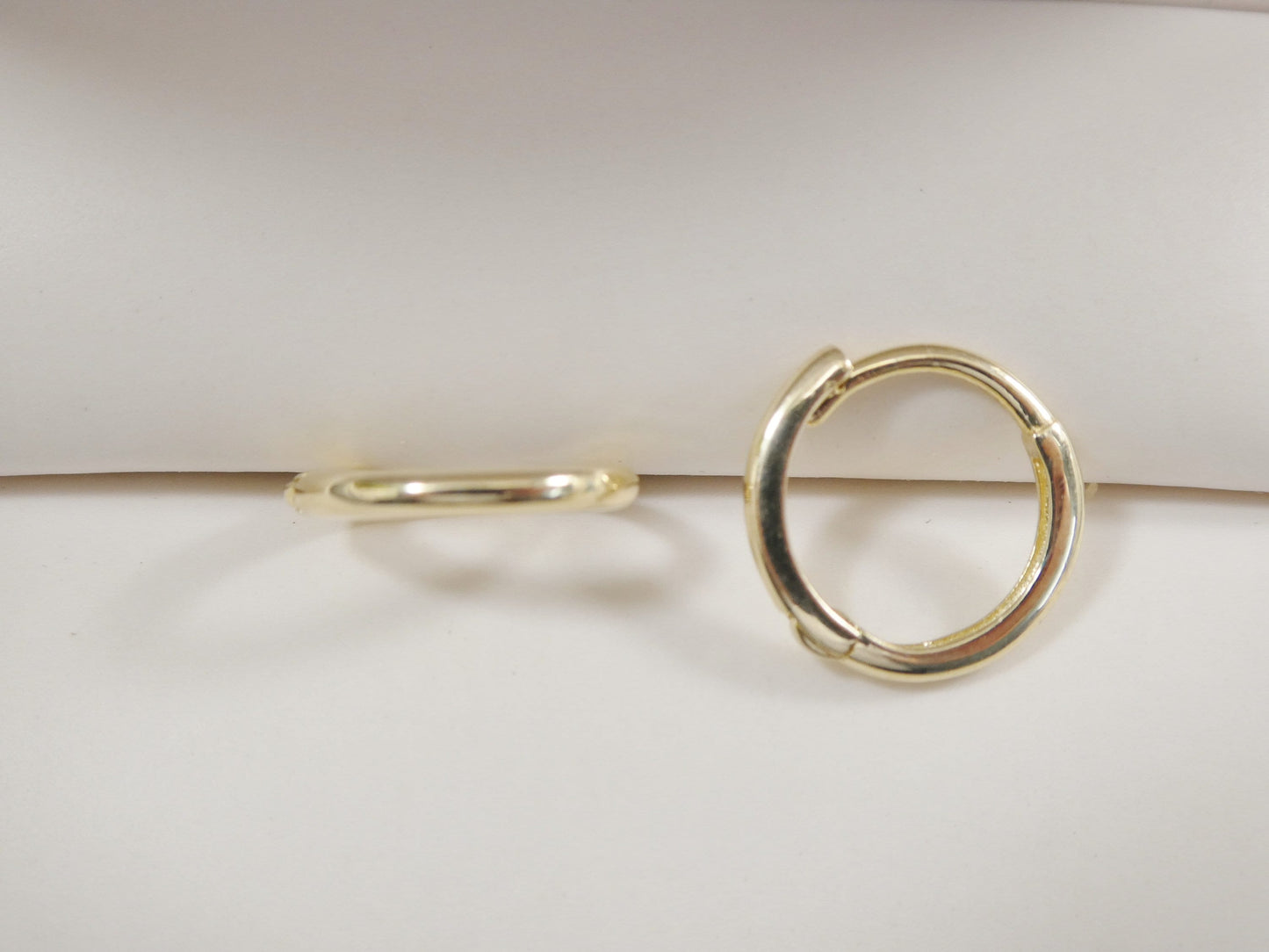 real 10k solid yellow gold 12mm high polish plain hoop huggie earring