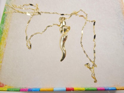 14k Real Solid Yellow Gold Horn Pendent & Flat Cable Necklace