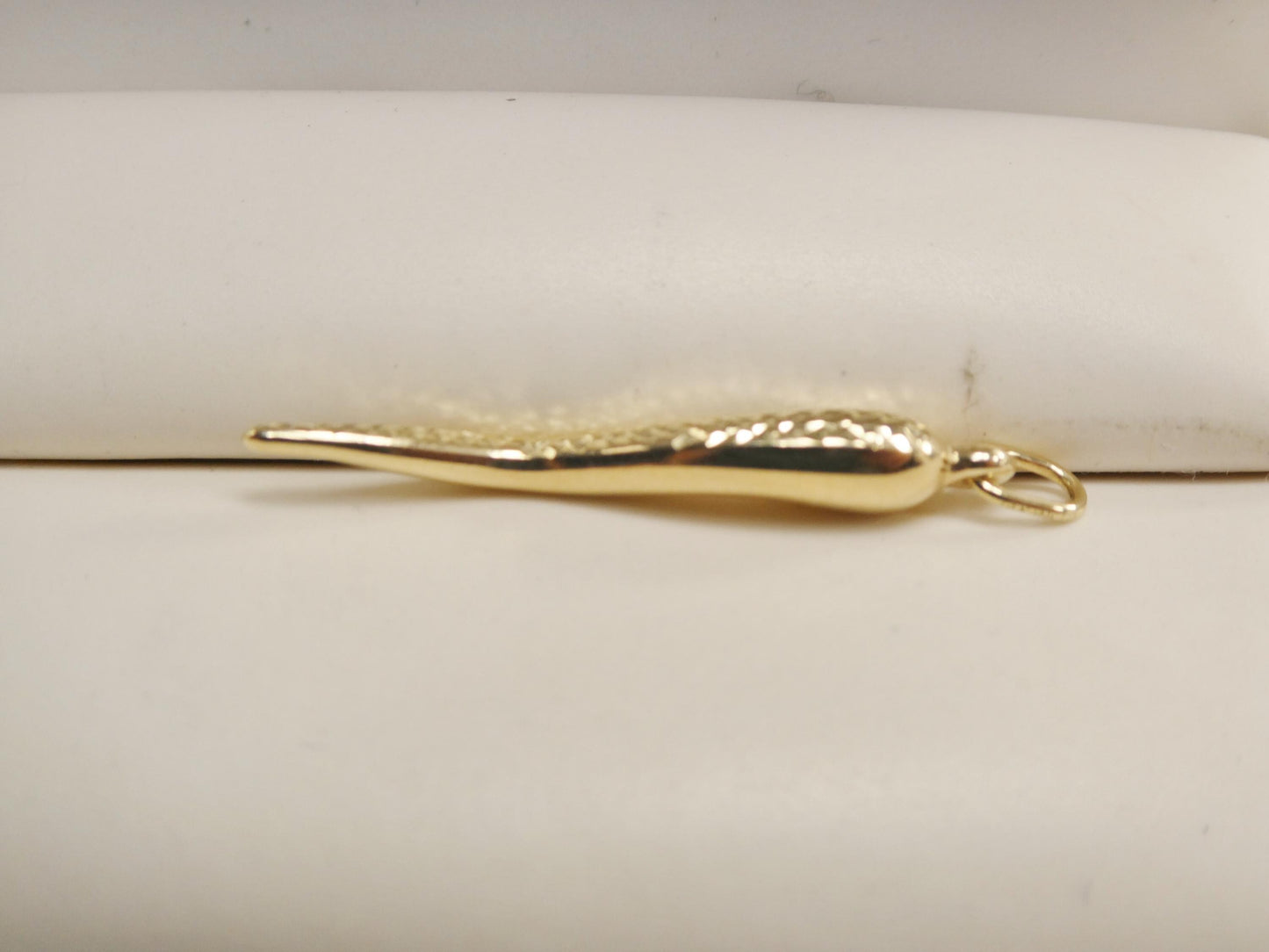 14k real solid yellow gold horn pendent