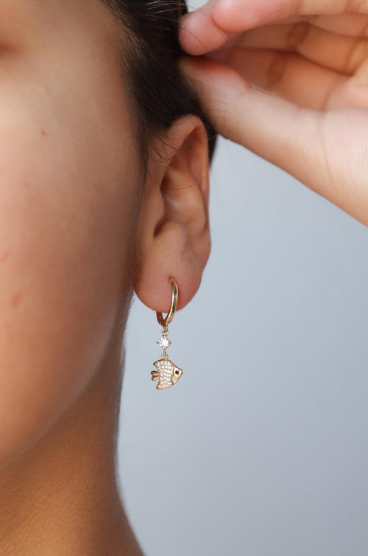 real 10k solid yellow gold fish dangling hoop huggie earring