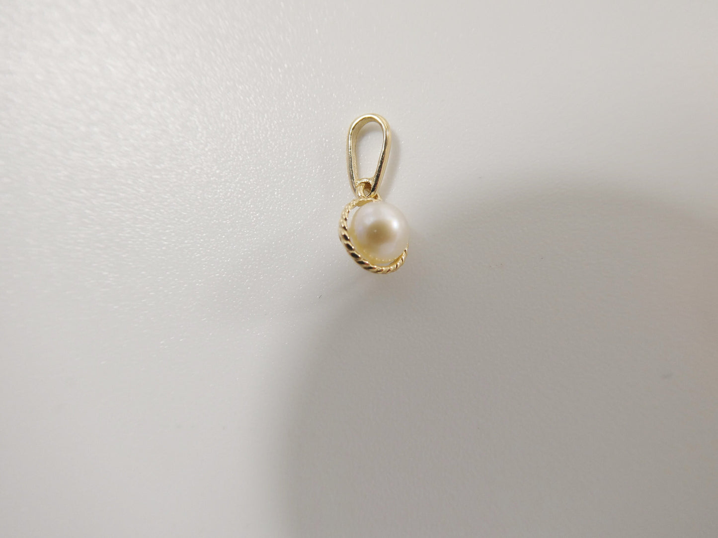 14k real solid yellow gold freshwater pearl pendent and cable necklace