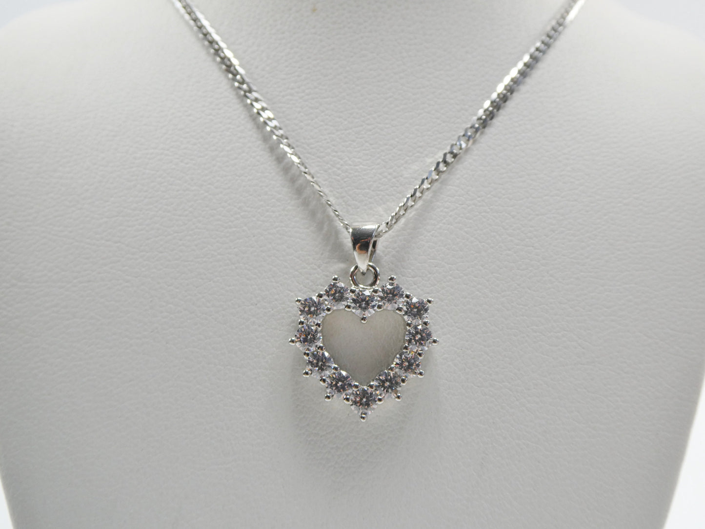 18 inch chain and heart pendent charm 925 sterling silver