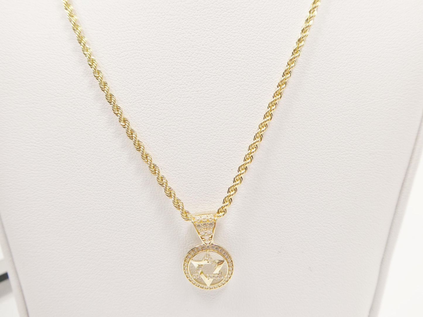 10k real solid yellow gold 16 inch chain and star David pendent set