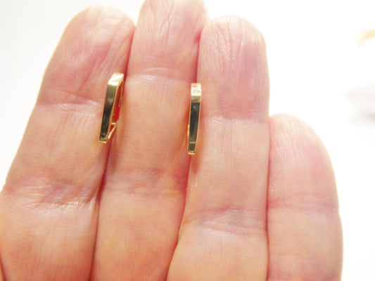real 10k solid yellow gold designer plain triangle polish hoop huggie earrings