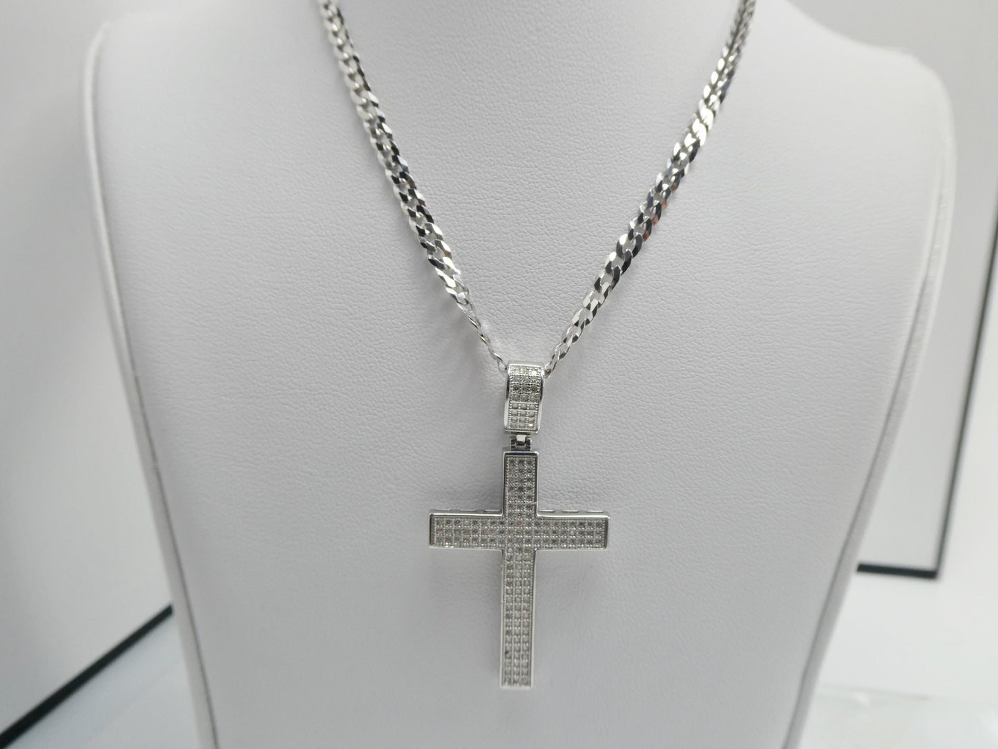 real 925 sterling silver 22 inch flat chain and moissanite cross pendent charm