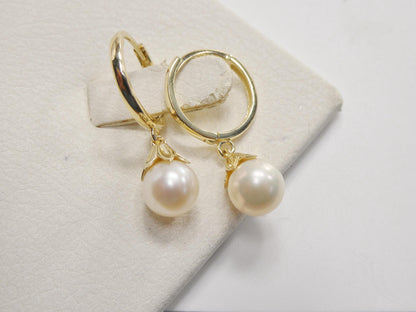 Real 10k Solid Yellow Gold Shell Cultured Freshwater Pearl Plain Hoop Huggie Earrings