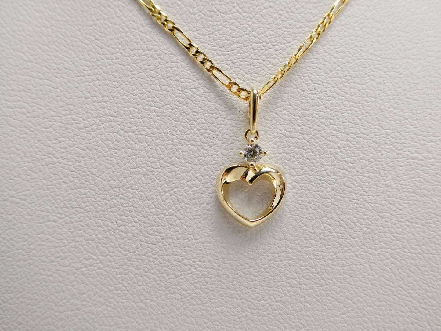 10k Yellow Gold Figaro Chain Necklace with Heart Pendant - 18 inch