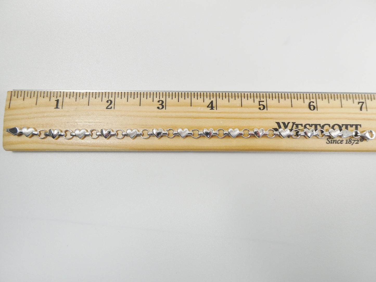 14k White Gold Heart Bracelet - Satin Finish (6/7 Inch)