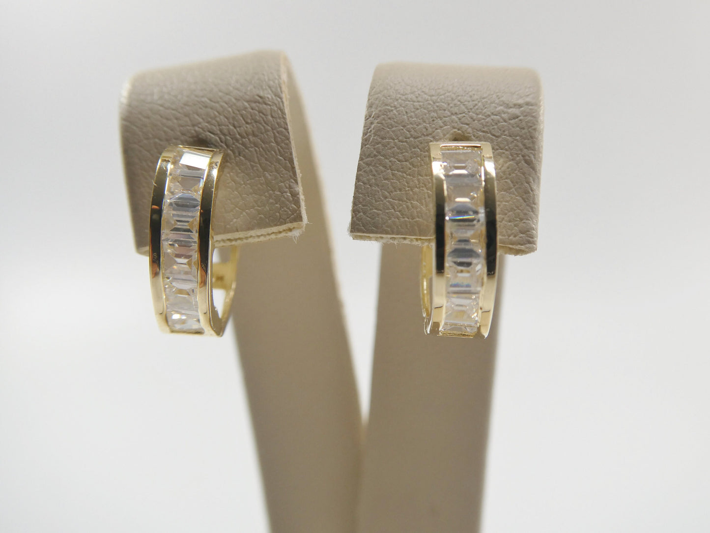 real 10k solid yellow gold baguette huggie hoop earrings