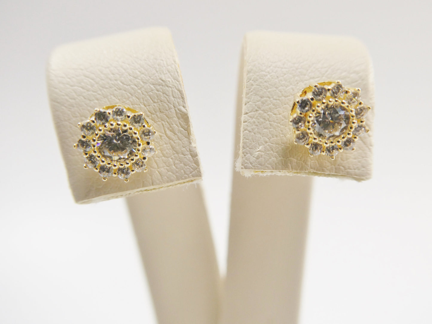 real 10k solid yellow gold push post circle stud earrings