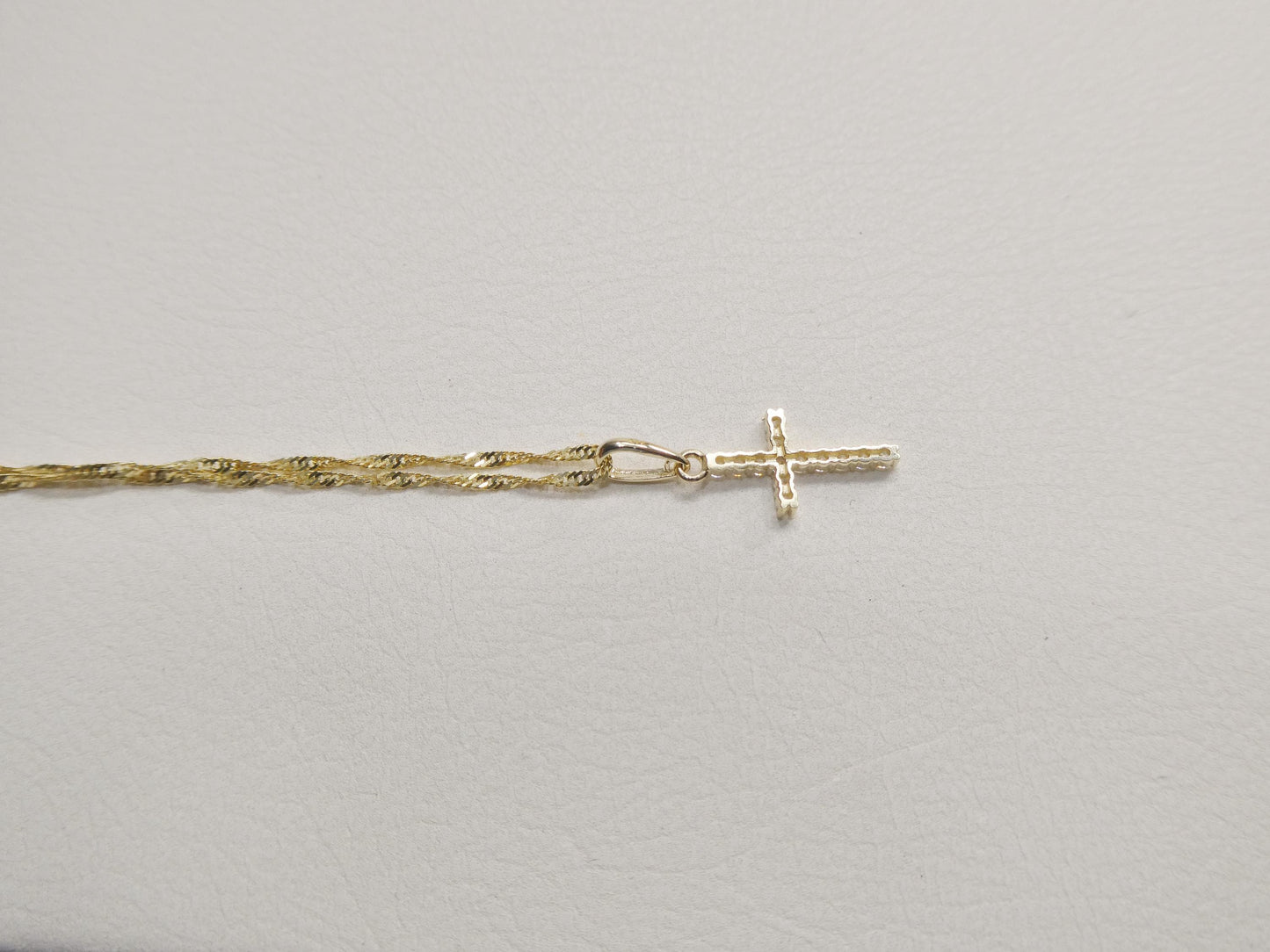10k Yellow Gold Singapore Chain Necklace cross Pendant