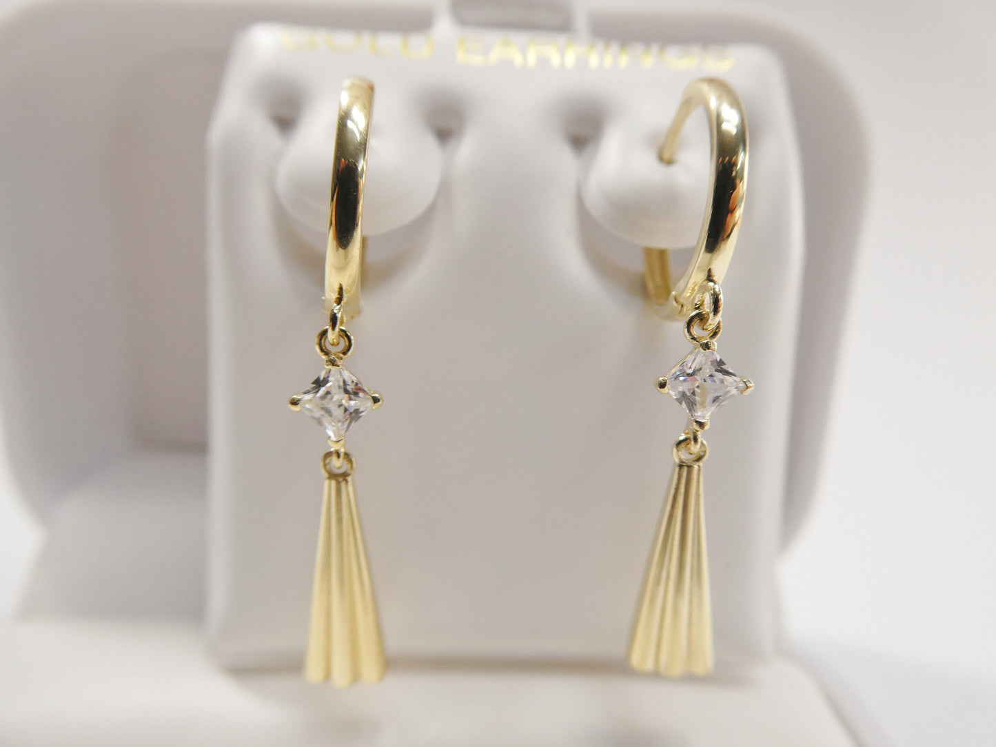 real 10k solid yellow gold teardrop hoop huggie earrings