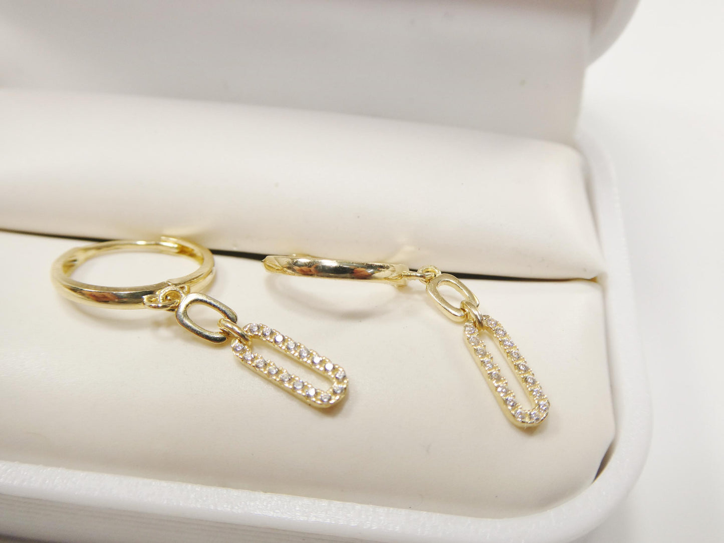 real 10k solid yellow gold paperclip dropping earrings