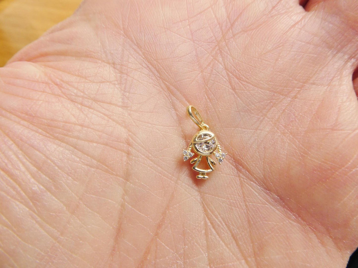 10k Yellow Gold Singapore Chain Necklace with boy girl Pendant