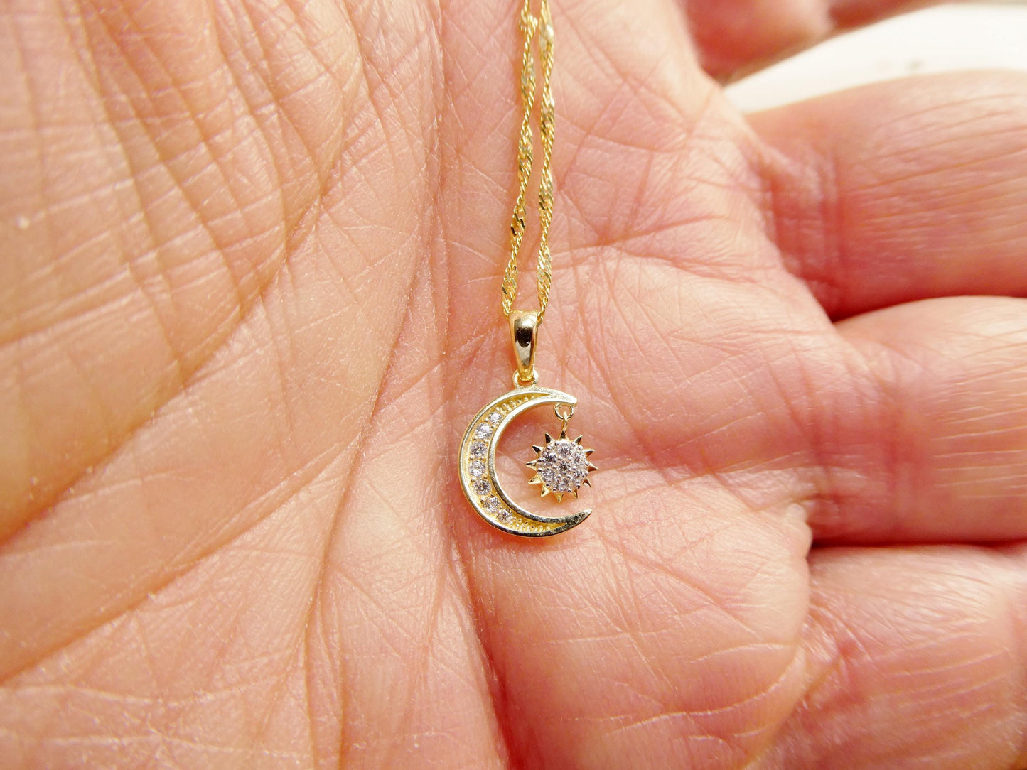 10k Yellow Gold Singapore Chain Necklace sun and moon Pendant